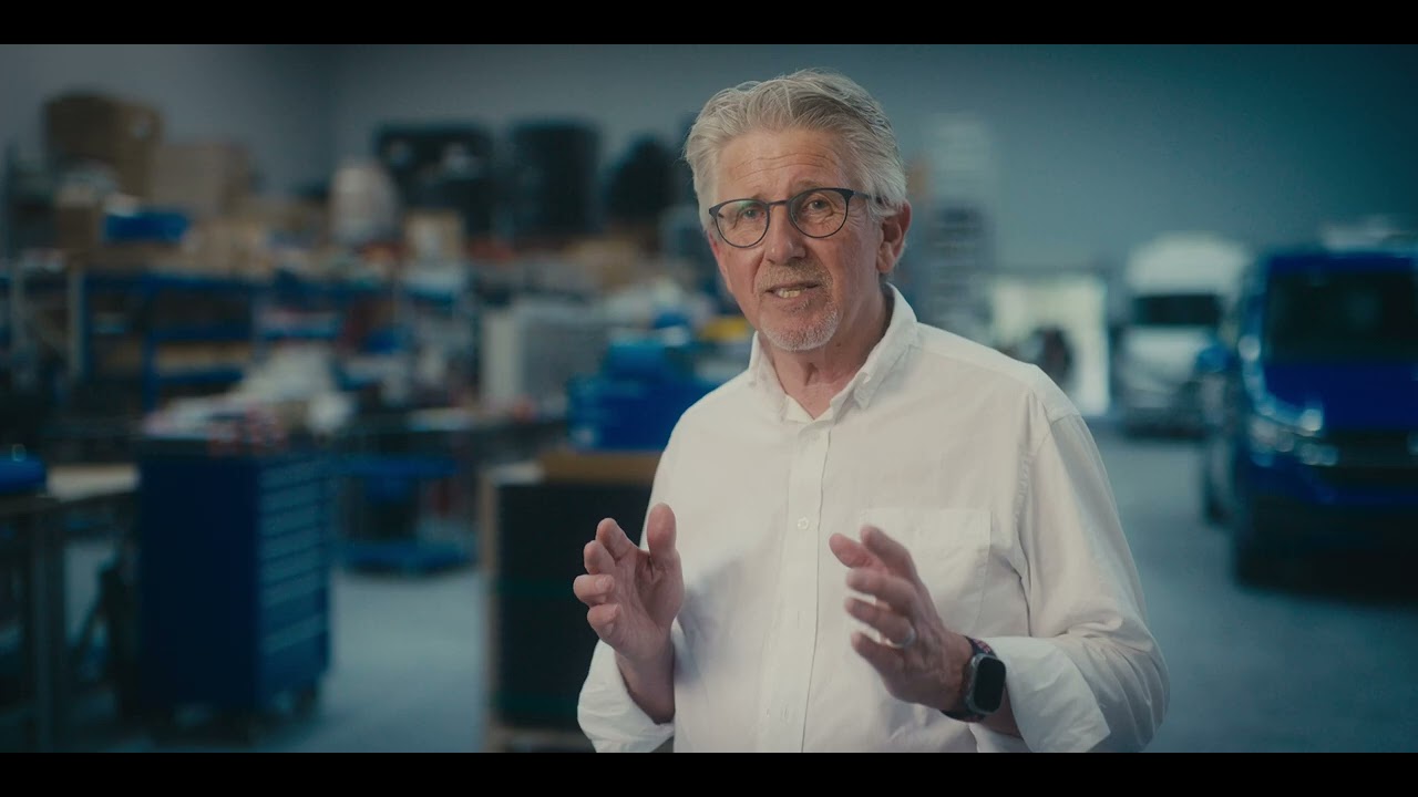 Bruce introducing Safiery from the workshop